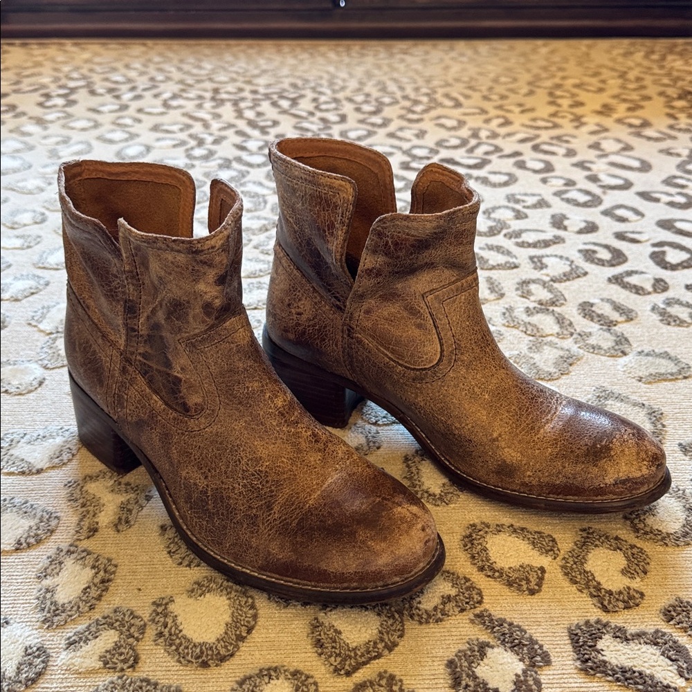 Diba True Walnut Grove boots , tan vintage